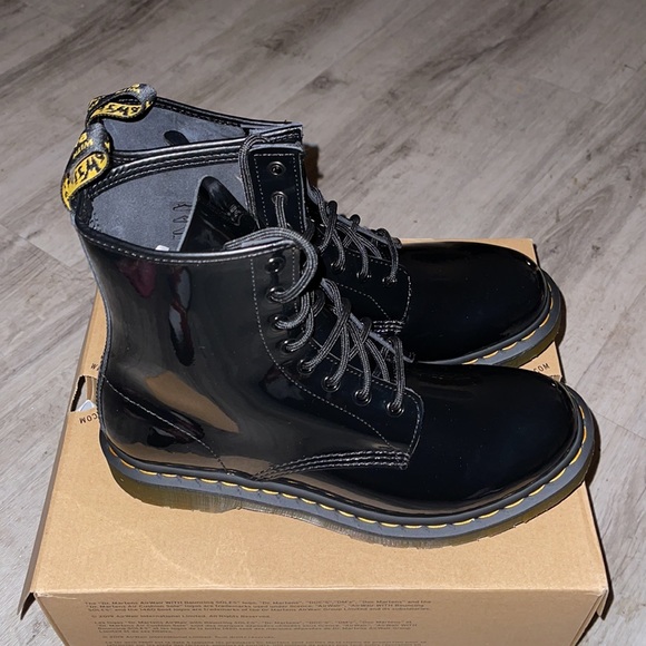 Brand new Dr. Martens Boots - Picture 2 of 6